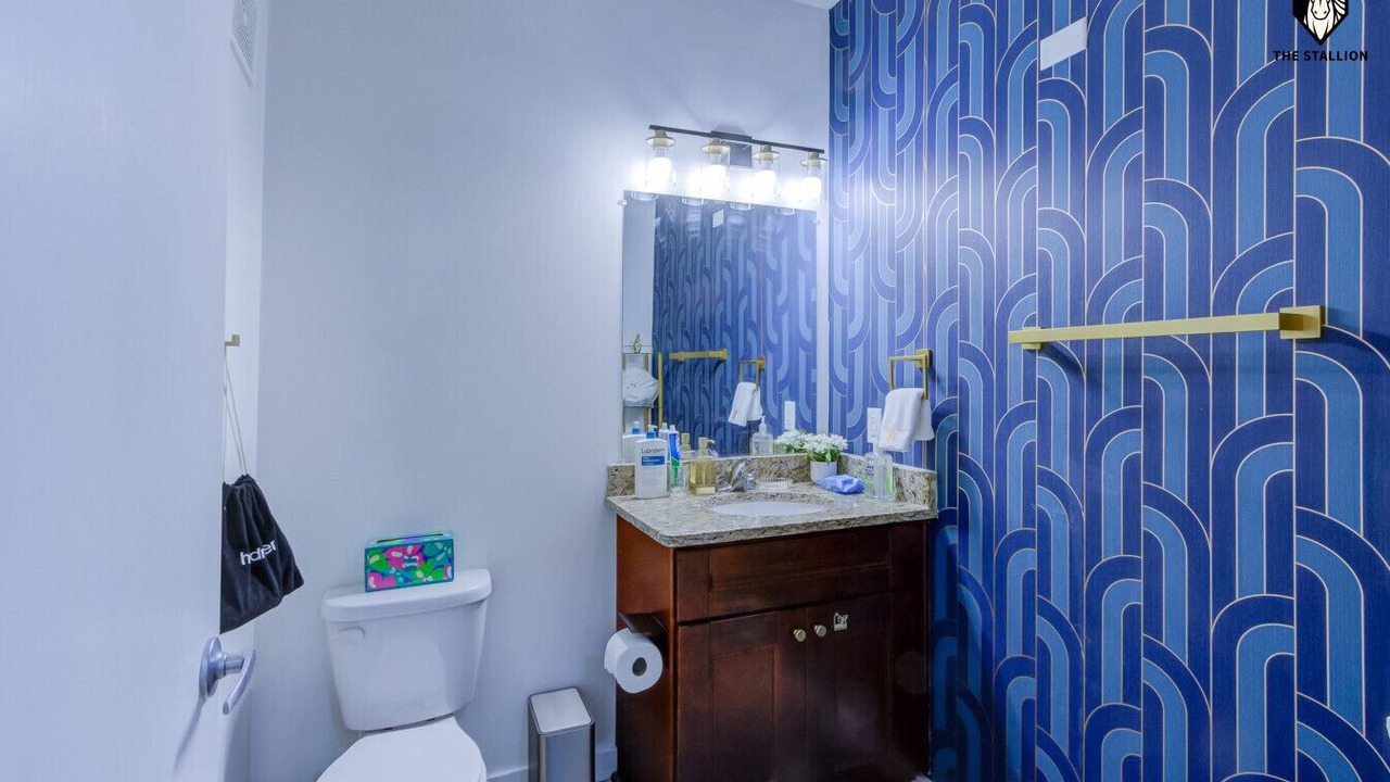 Photo of Bathroom in Downtown Memphis