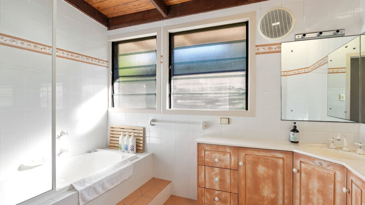 Photo of Bathroom in Ormiston