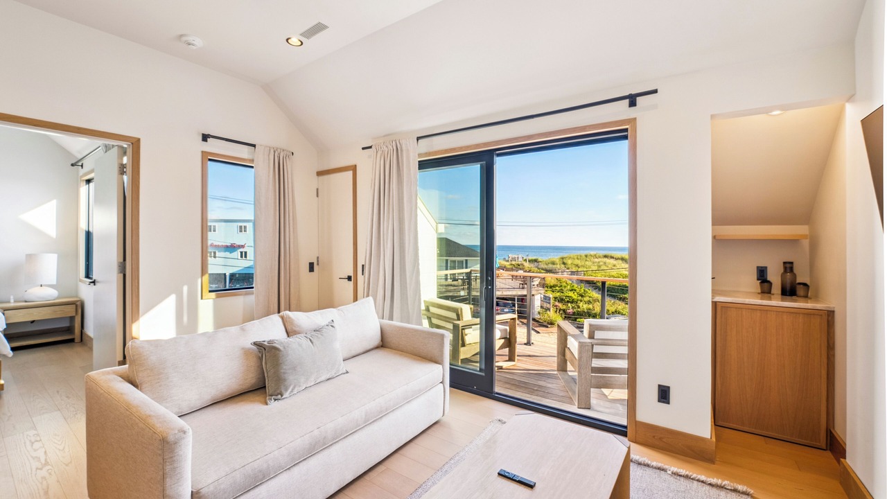 Photo of Livingroom in Montauk