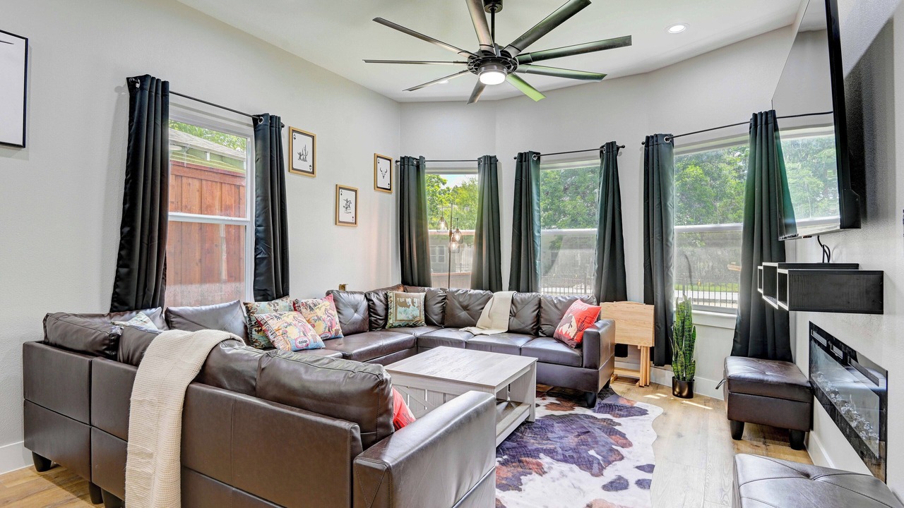 Photo of Livingroom in Fort Worth