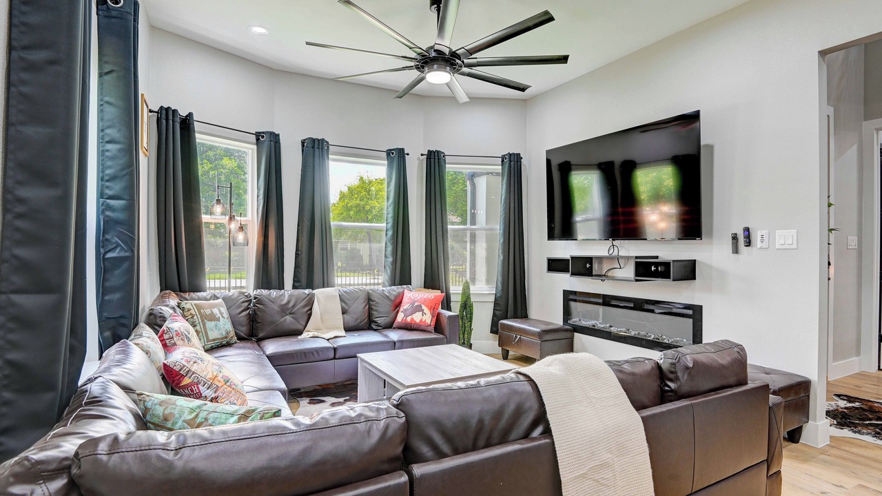 Photo of Livingroom in Fort Worth