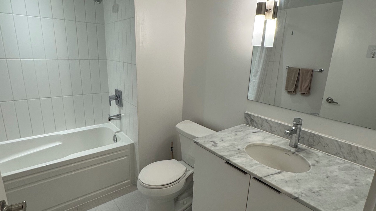 Photo of Bathroom in Bay Cloverhill