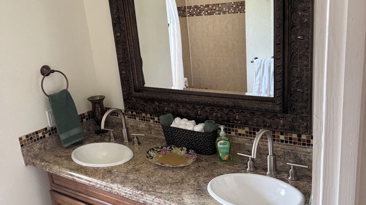 Photo of Bathroom in Lindale
