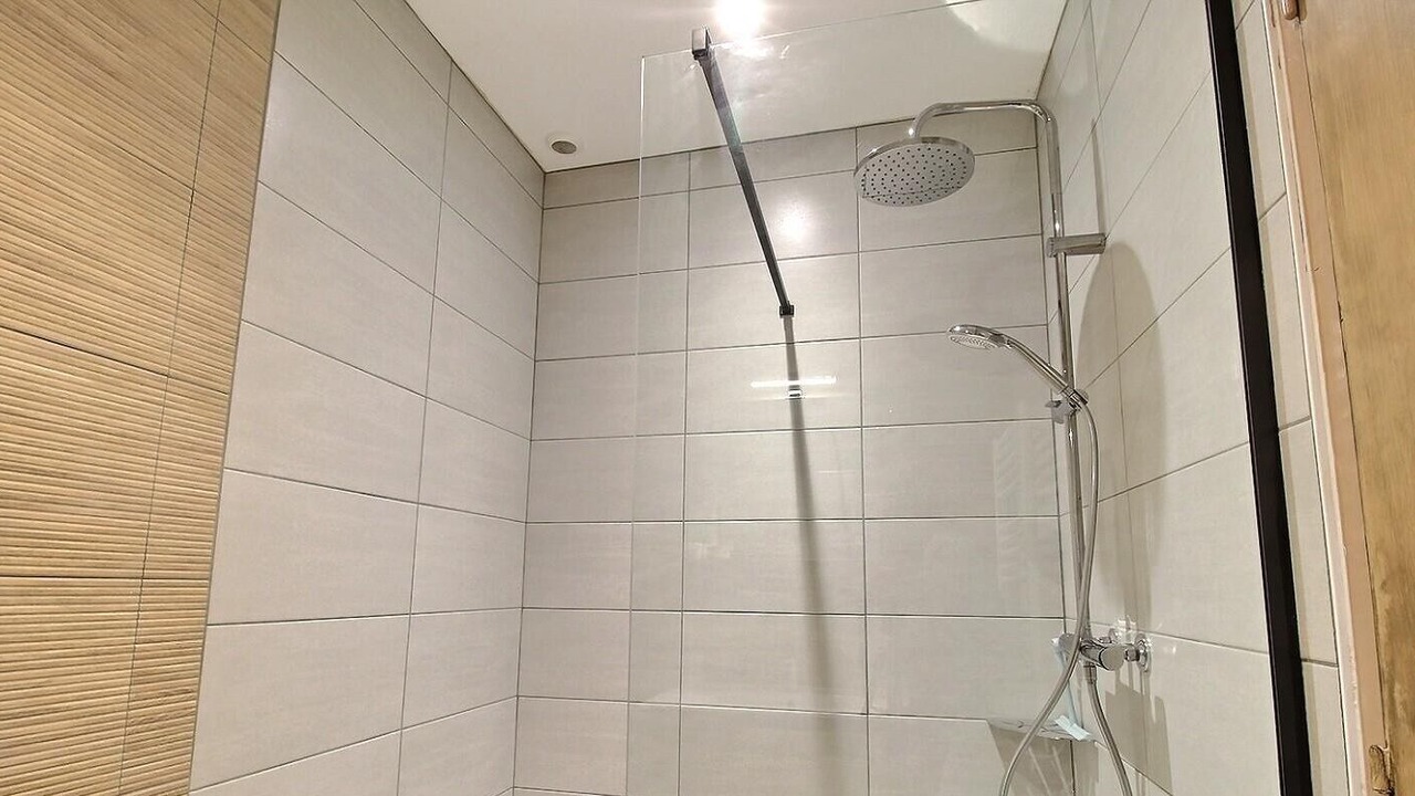 Photo of Bathroom in Matignon