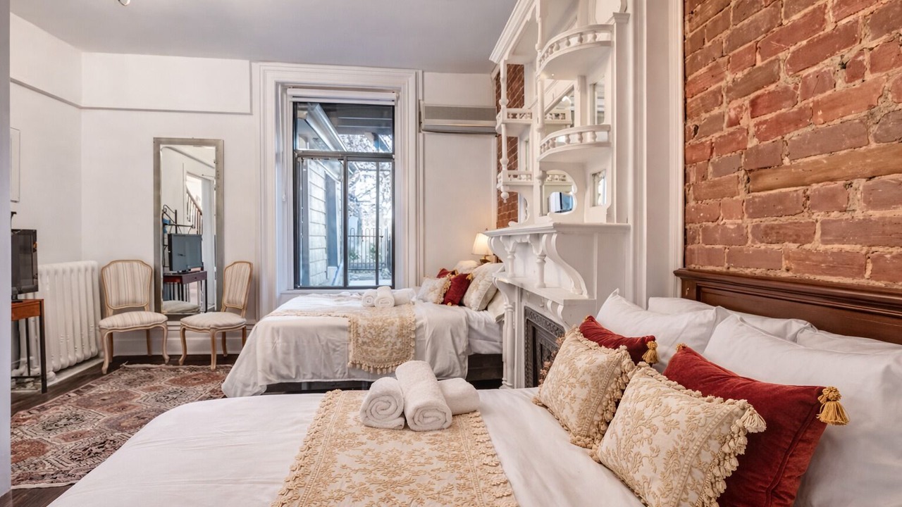 Photo of Bedroom in Ville-Marie