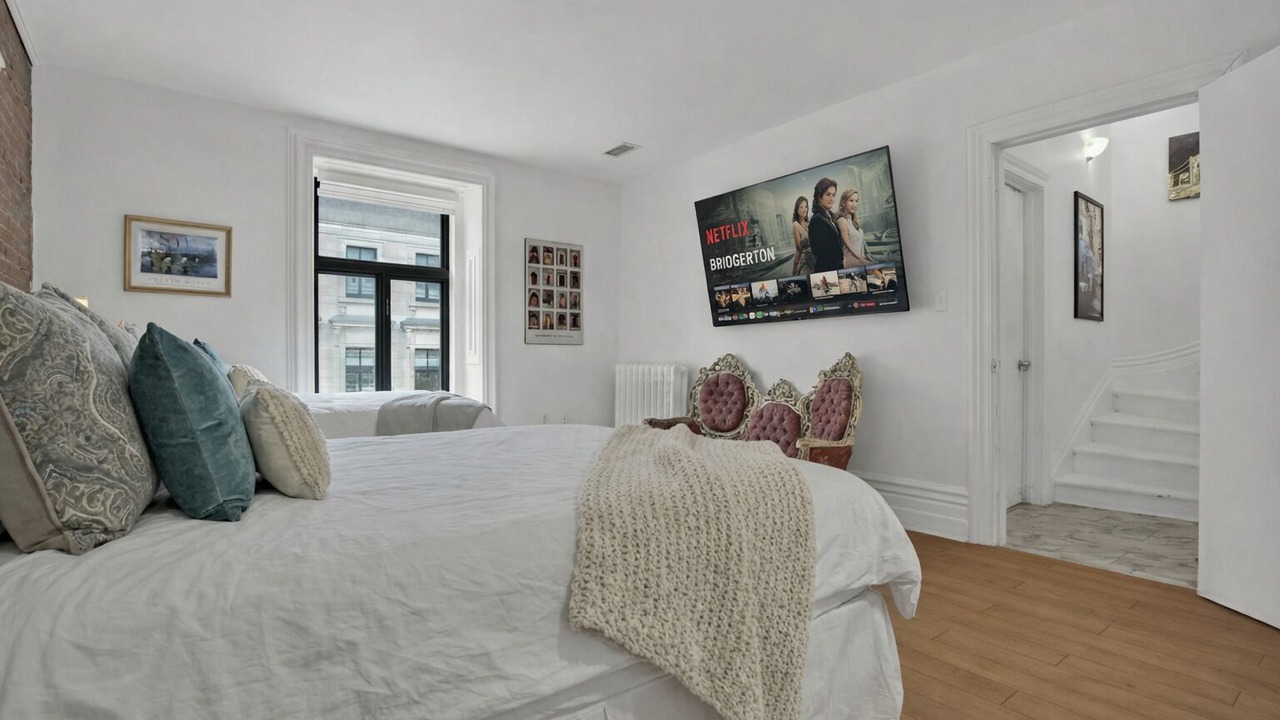 Photo of Bedroom in Ville-Marie