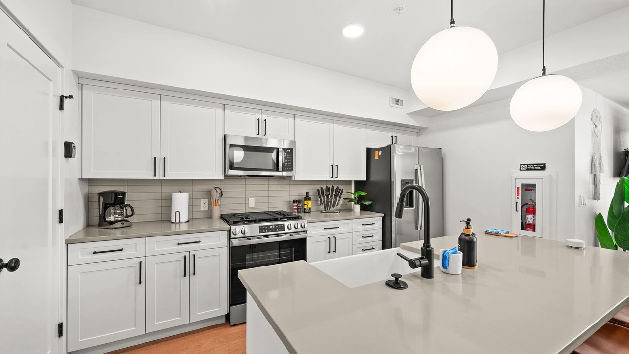 Photo of Kitchen in People's Freeway