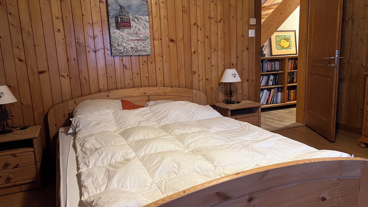 Photo of Bedroom in Troistorrents