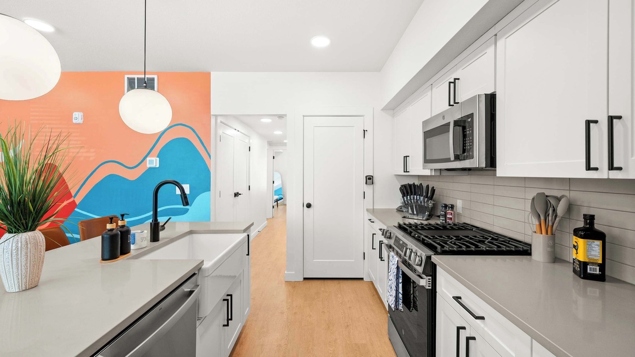 Photo of Kitchen in People's Freeway