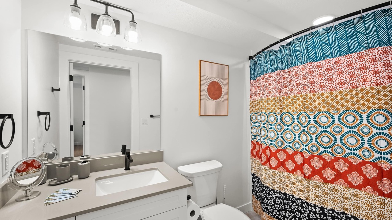 Photo of Bathroom in People's Freeway