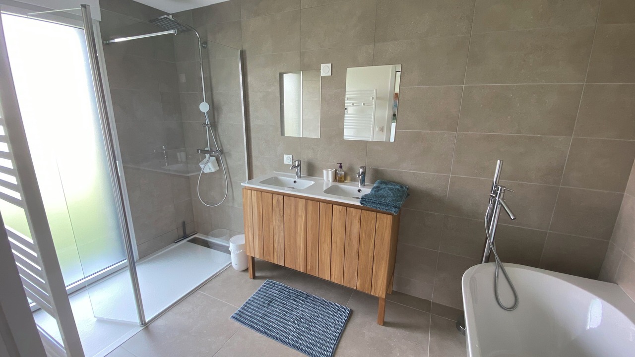 Photo of Bathroom in Bleriot-Plage