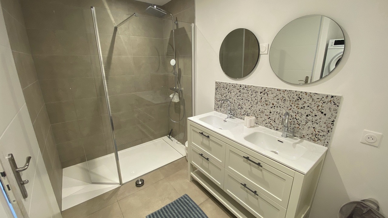 Photo of Bathroom in Bleriot-Plage