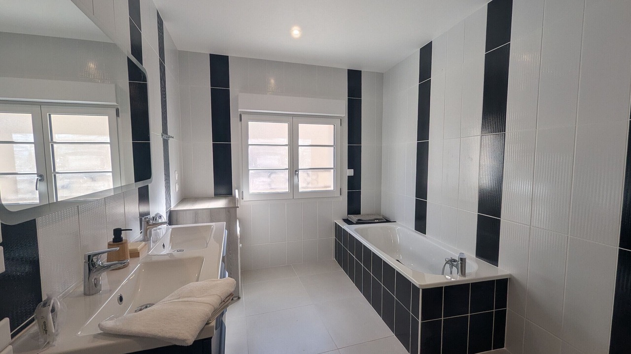 Photo of Bathroom in Bricon