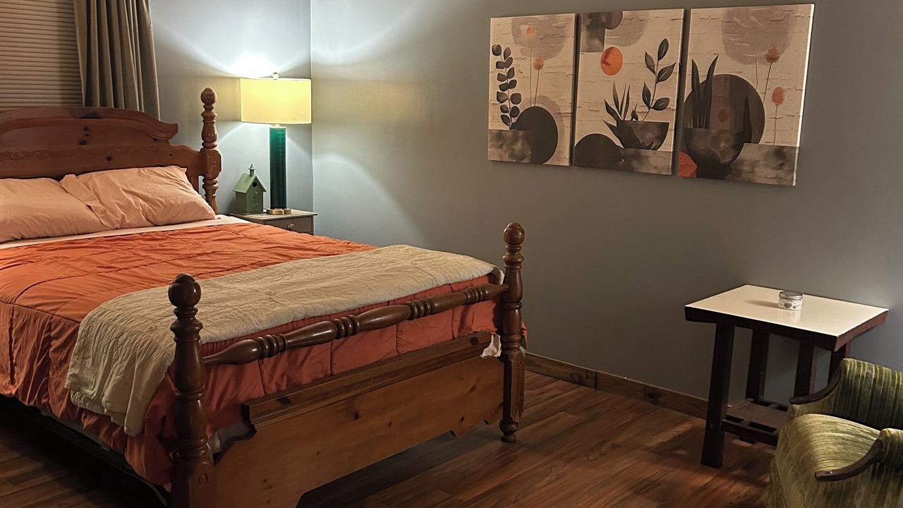Photo of Bedroom in Shirley