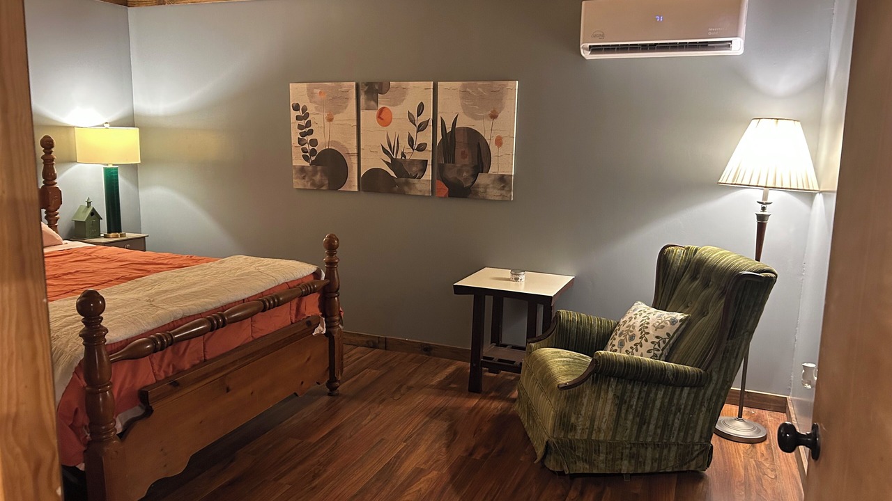 Photo of Bedroom in Shirley