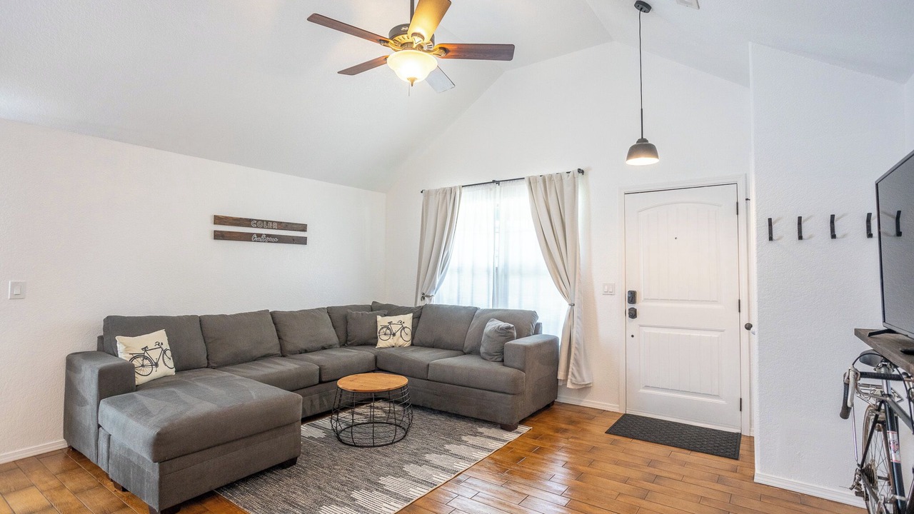 Photo of Livingroom in Bentonville