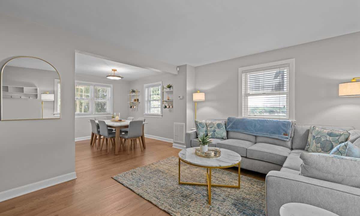 Photo of Livingroom in Southwest Raleigh