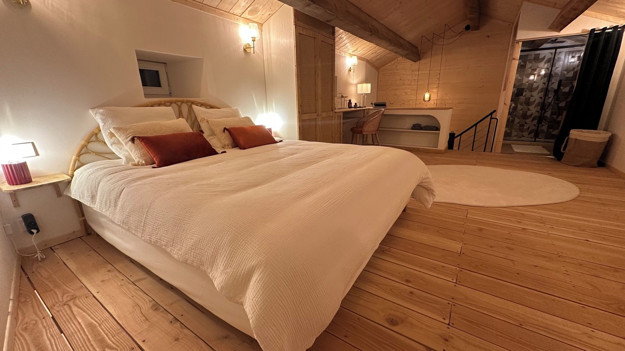 Photo of Bedroom in Saint-Etienne-de-Fontbellon