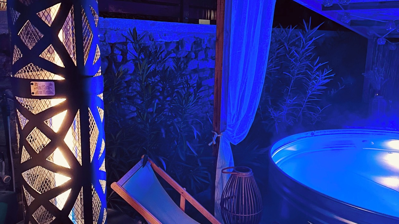 Photo of Outdoor in Saint-Etienne-de-Fontbellon