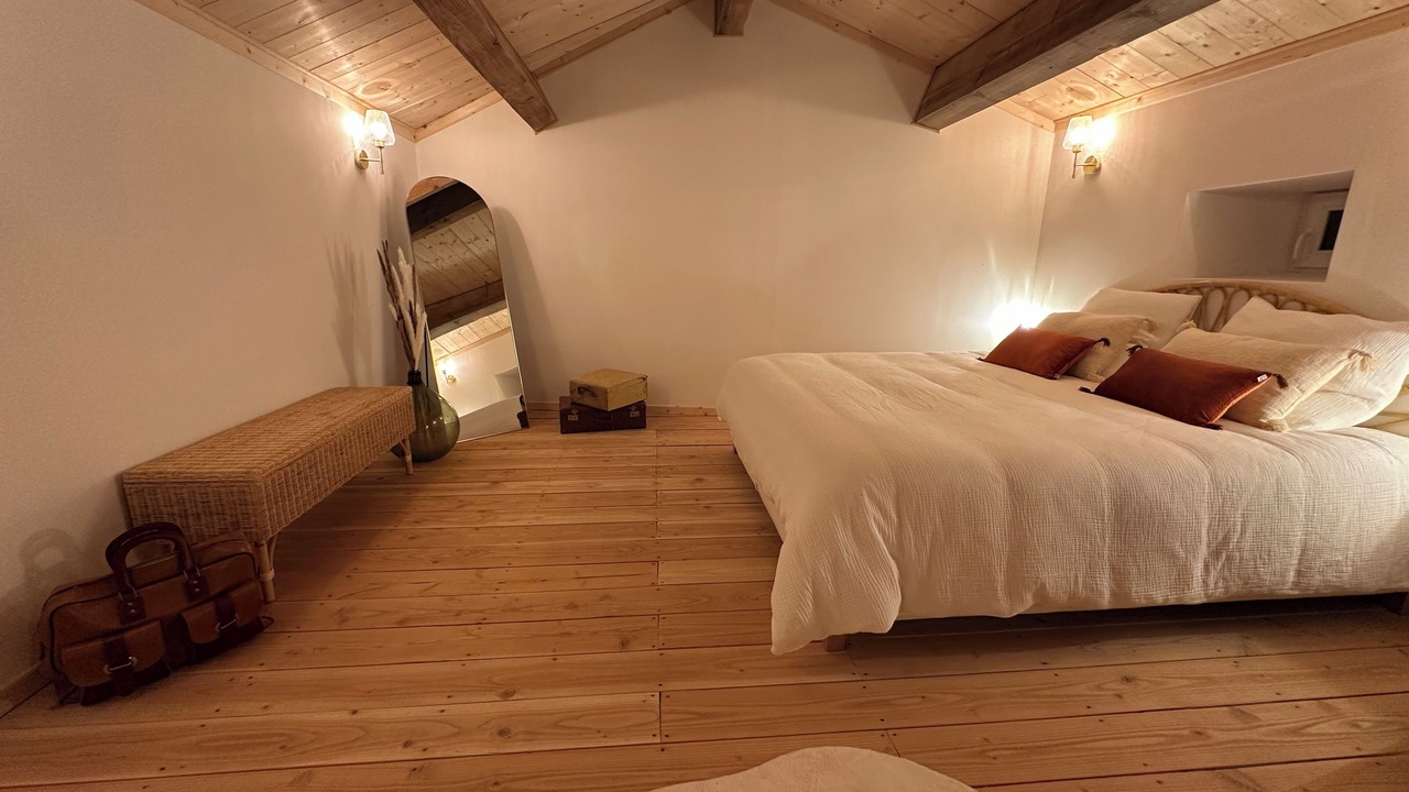 Photo of Bedroom in Saint-Etienne-de-Fontbellon