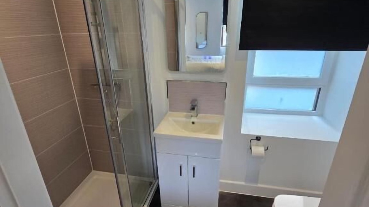 Photo of Bathroom in Elgin