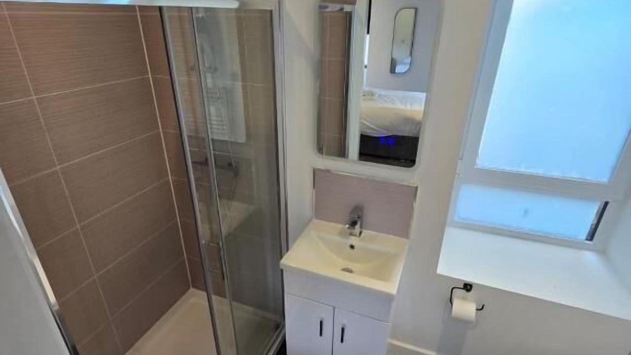 Photo of Bathroom in Elgin