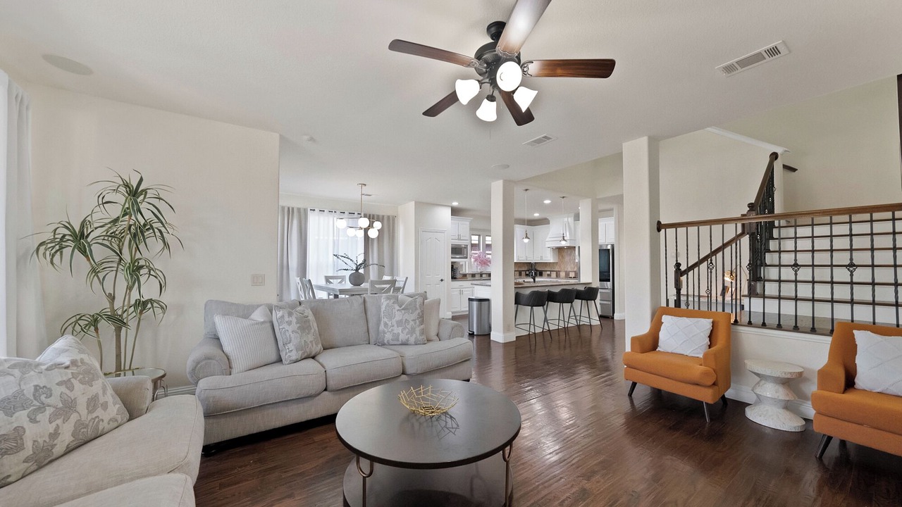Photo of Livingroom in Denton County