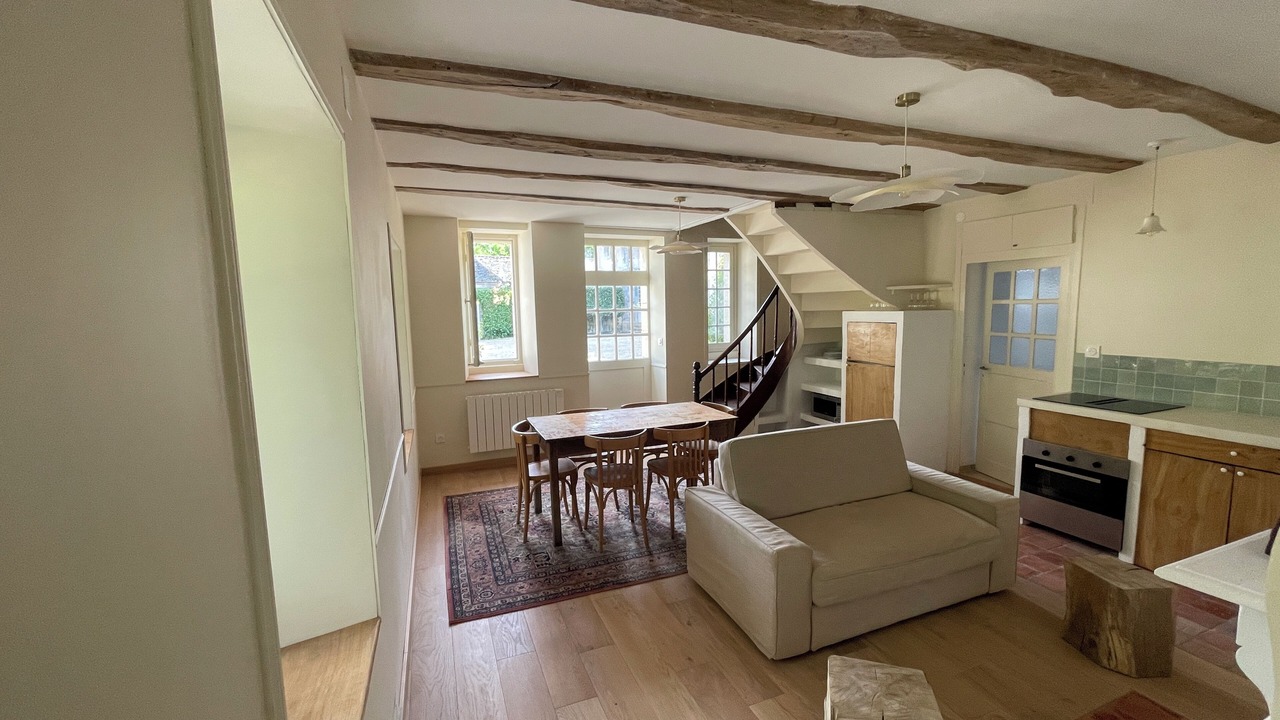 Photo of Livingroom in St.-Martin-des-Champs