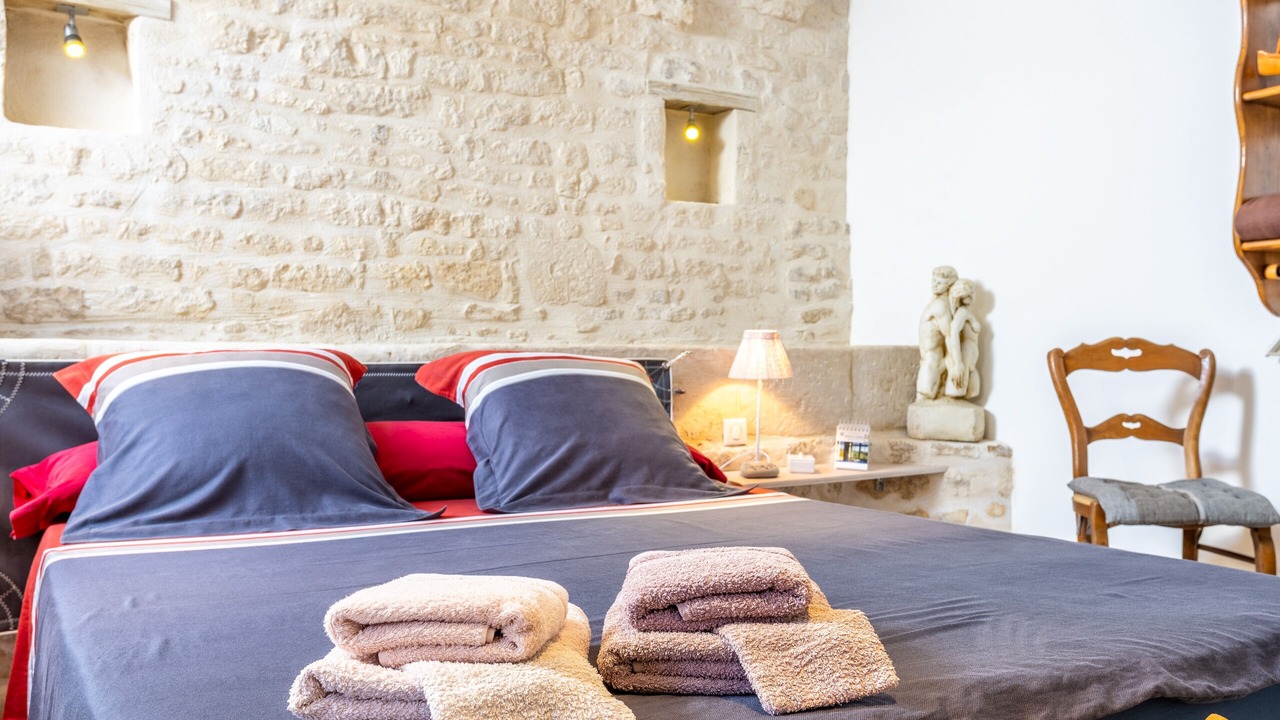 Photo of Bedroom in Saint-Martin-de-Fraigneau
