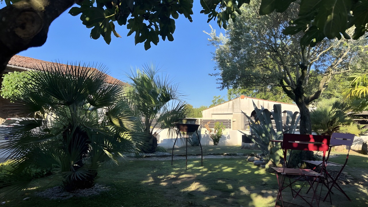 Photo of Outdoor in Saint-Martin-de-Fraigneau