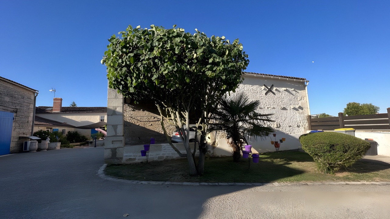 Photo of Outdoor in Saint-Martin-de-Fraigneau