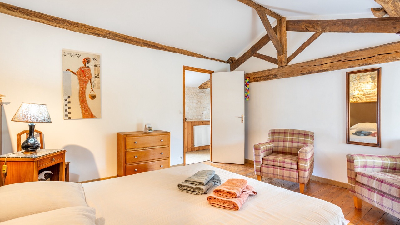 Photo of Bedroom in Saint-Martin-de-Fraigneau