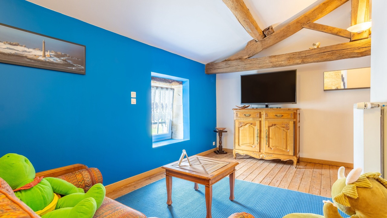 Photo of Livingroom in Saint-Martin-de-Fraigneau