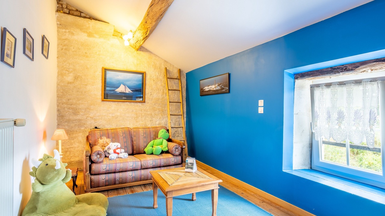 Photo of Livingroom in Saint-Martin-de-Fraigneau