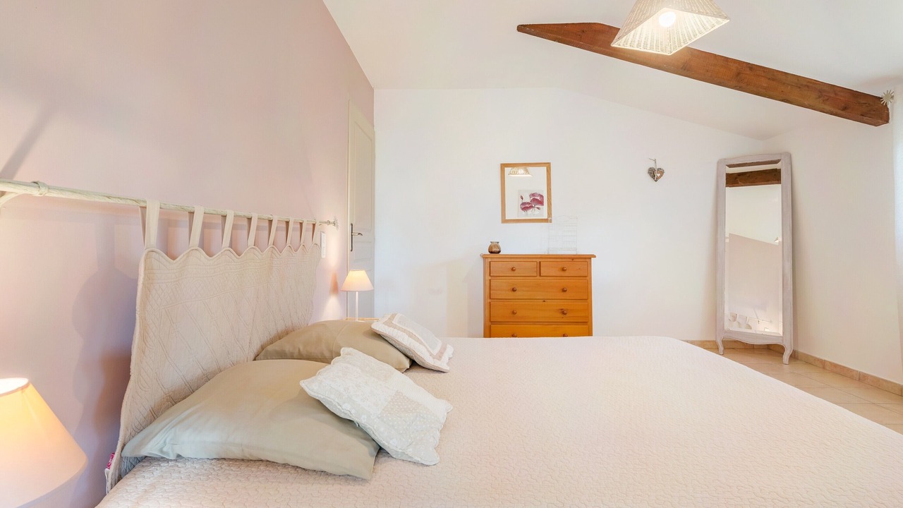 Photo of Bedroom in Greoux-les-Bains