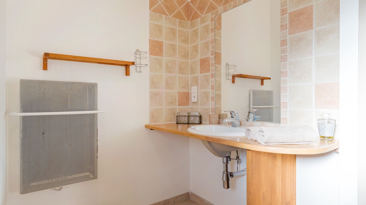 Photo of Bathroom in Greoux-les-Bains