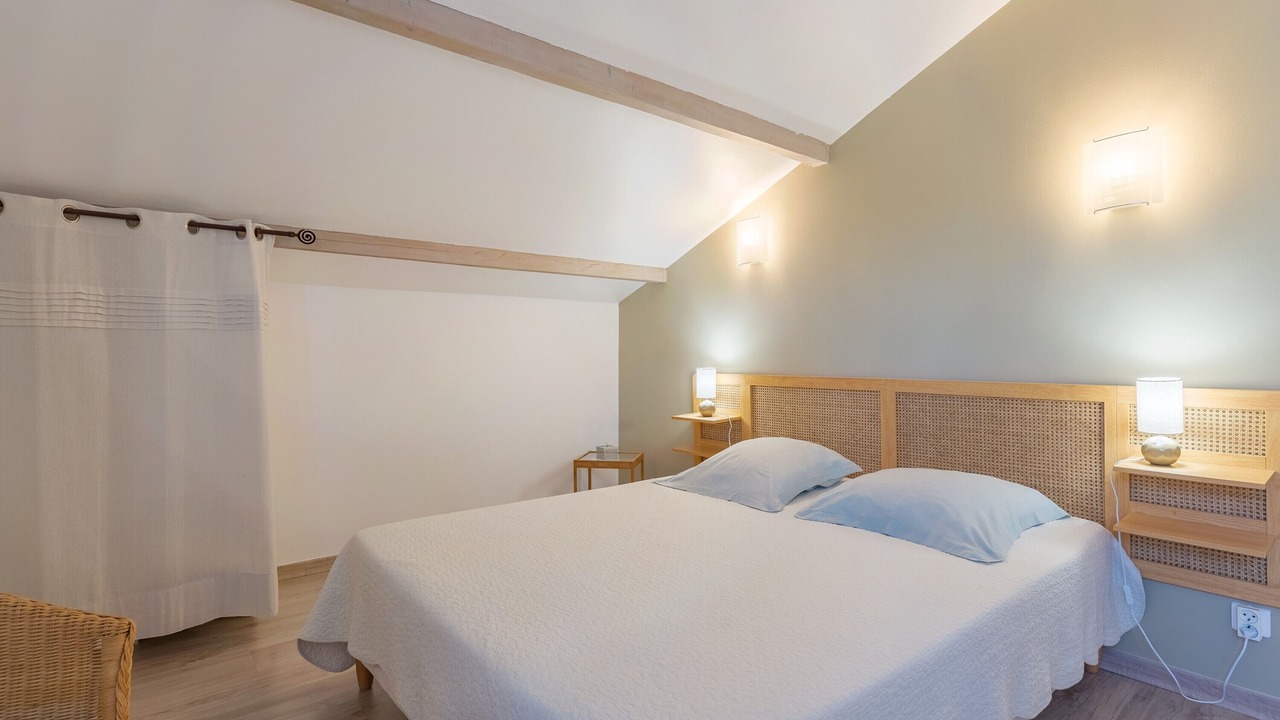Photo of Bedroom in Greoux-les-Bains