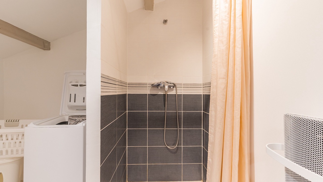 Photo of Bathroom in Greoux-les-Bains