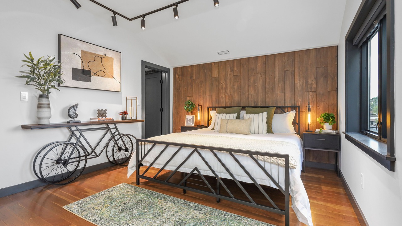 Photo of Bedroom in Somerville