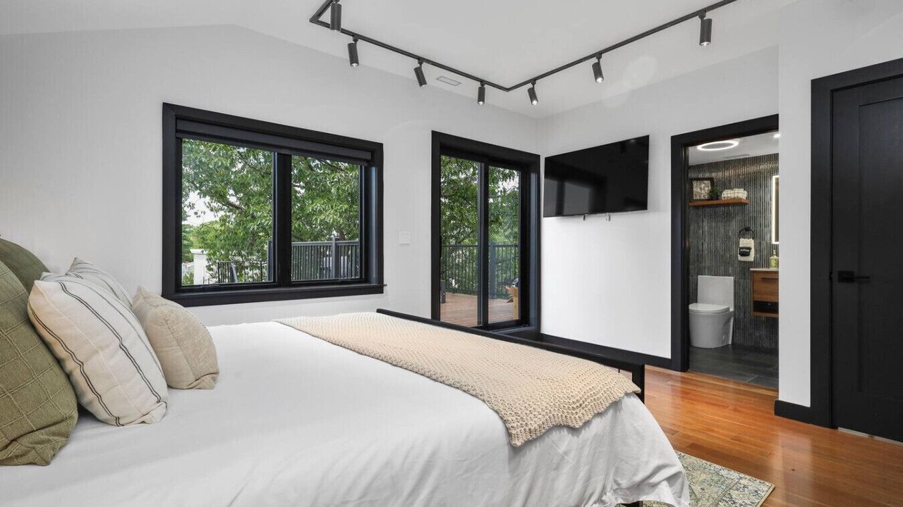 Photo of Bedroom in Somerville