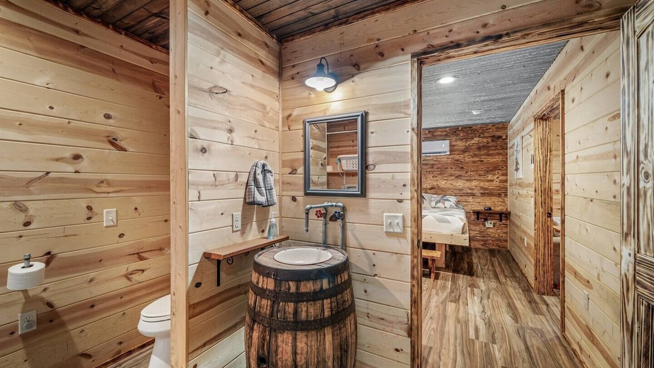 Photo of Bathroom in Fort Payne