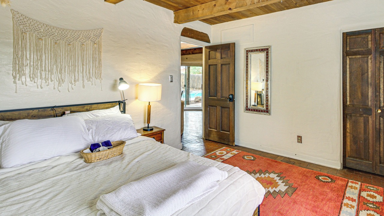 Photo of Bedroom in Northeast Heights