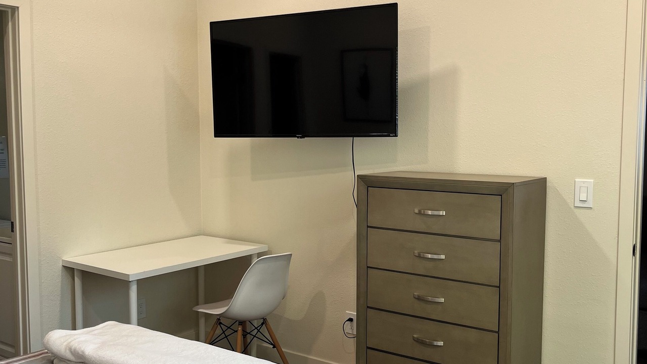 Photo of Bedroom in Canoga Park