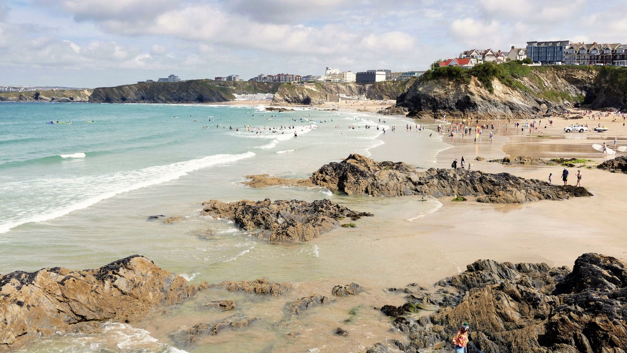 Photo of Others in Lusty Glaze