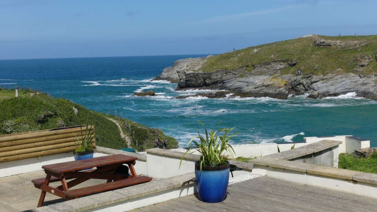 Photo of Patio Balcony in Lusty Glaze