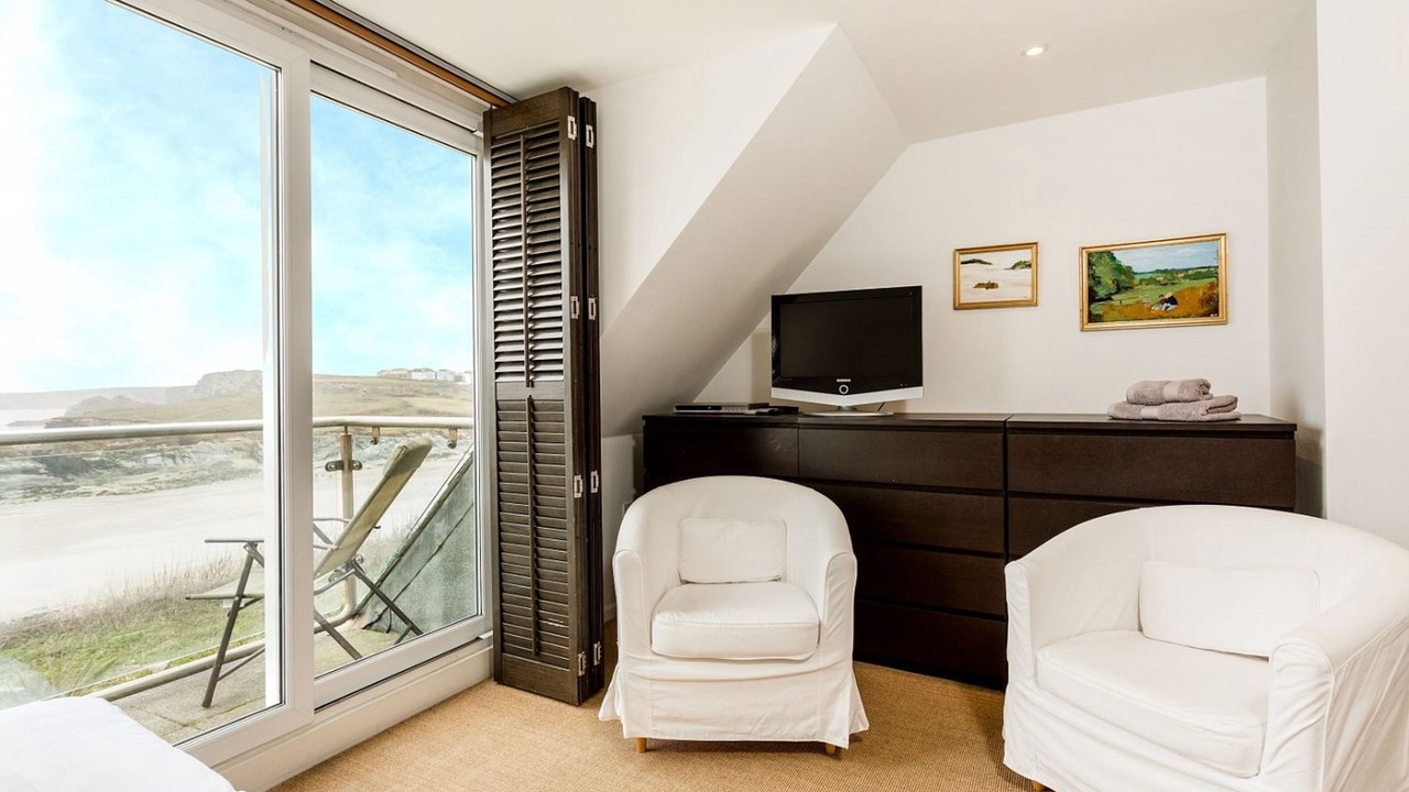 Photo of Livingroom in Lusty Glaze