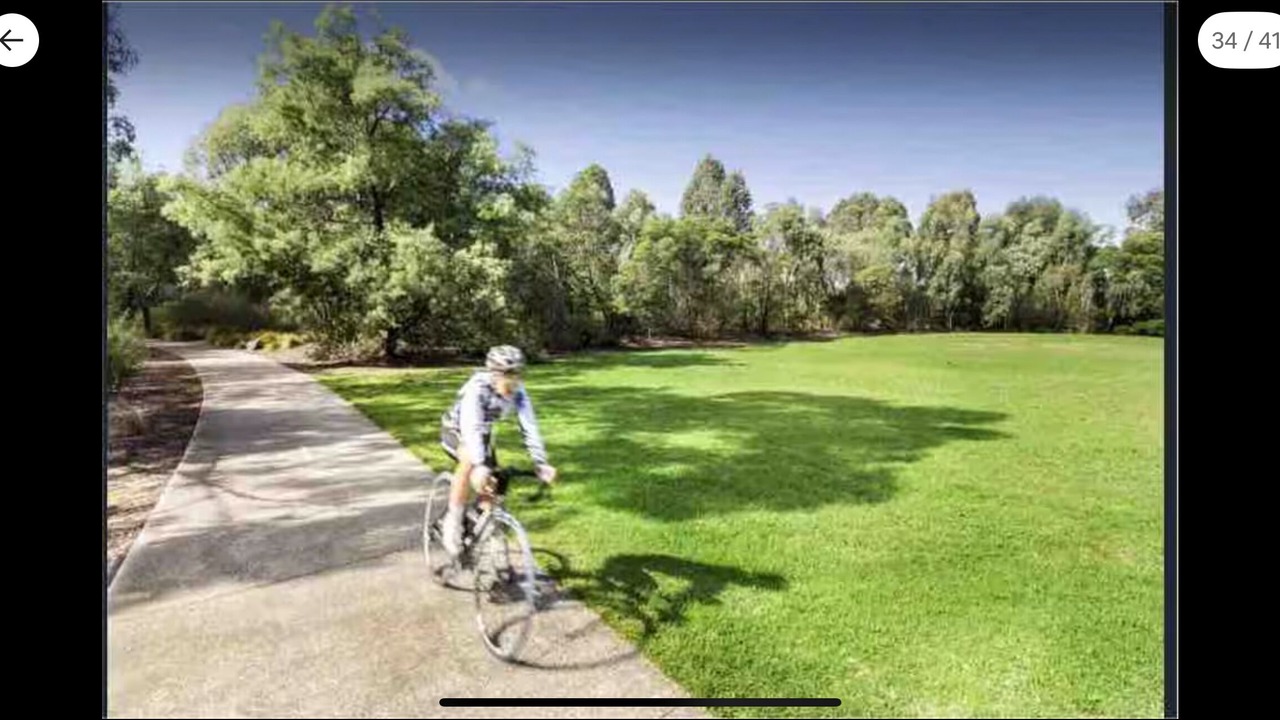 Photo of Others in Ashwood