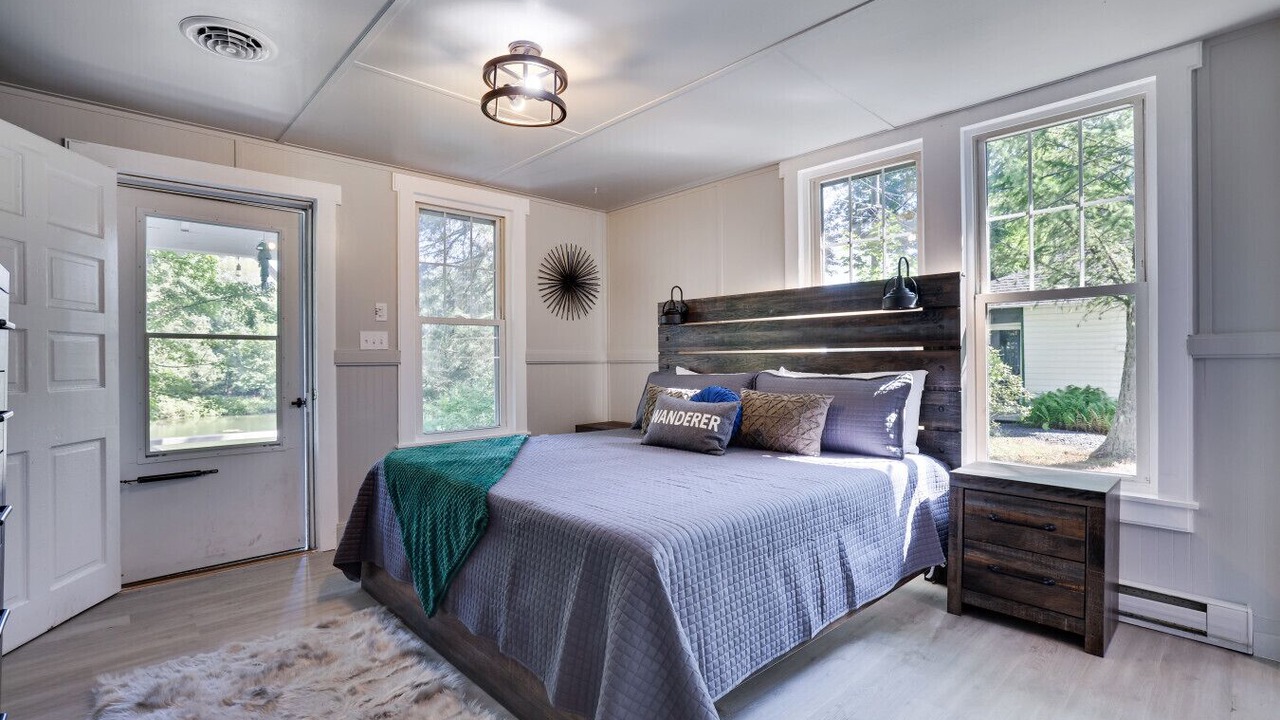 Photo of Bedroom in Saylorsburg