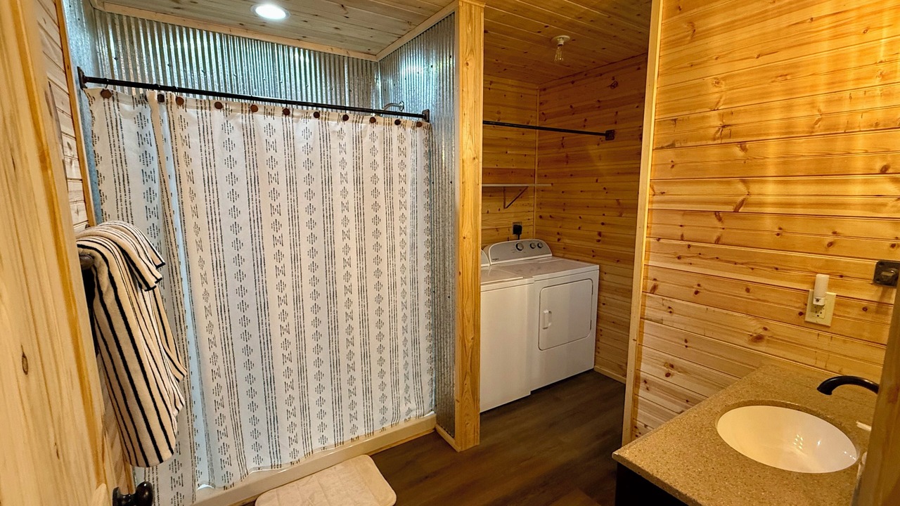 Photo of Bathroom in Fort Payne