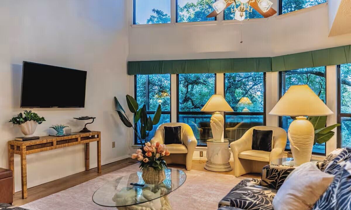 Photo of Livingroom in Flower Mound